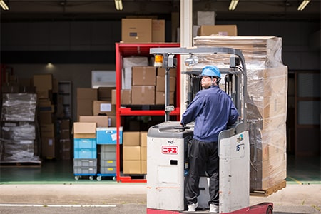 製品試験から出荷まで